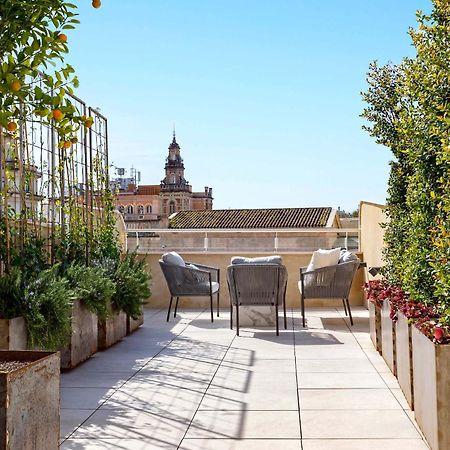 Genteel Home San Francisco Suites Sevilla Exterior foto