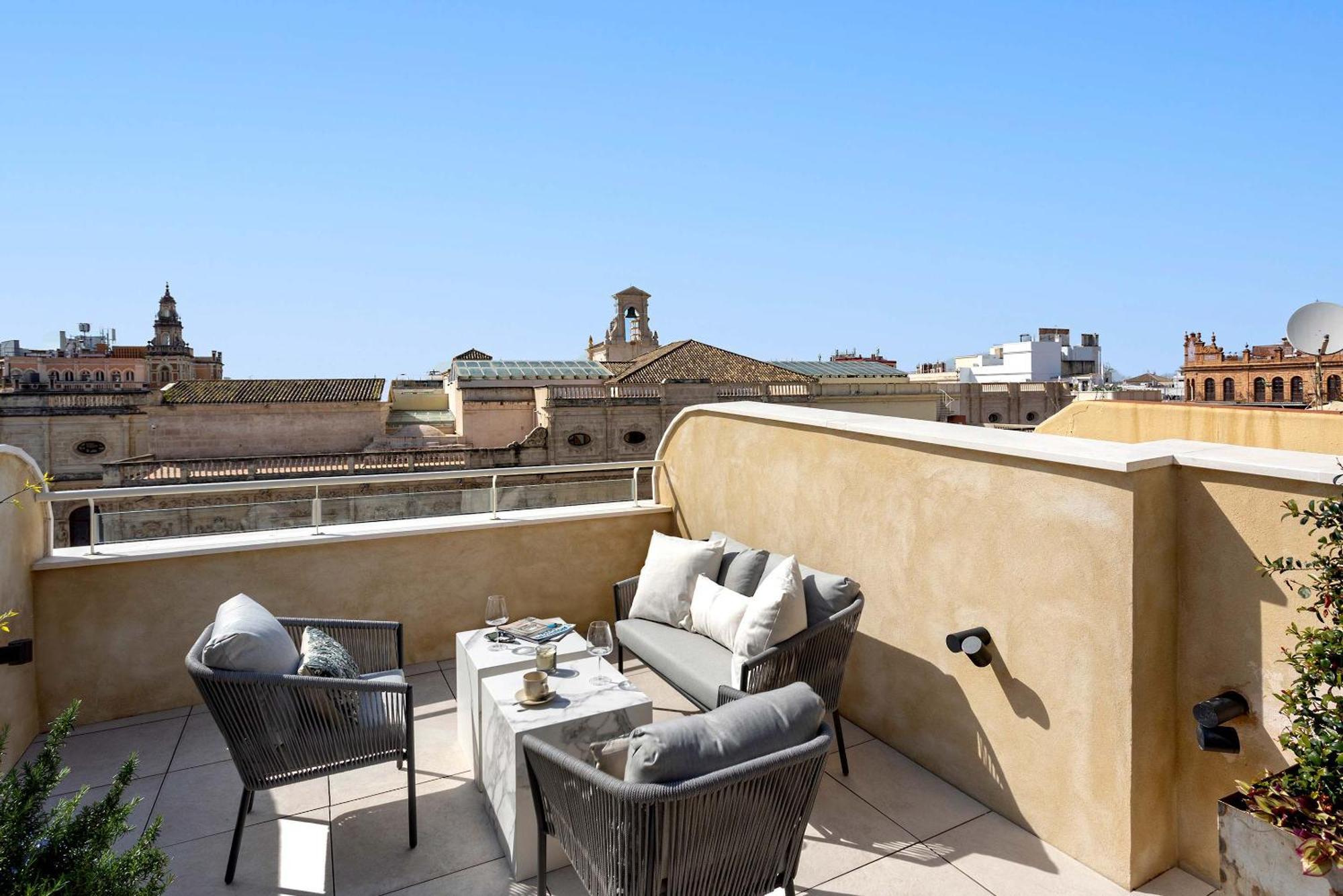 Genteel Home San Francisco Suites Sevilla Exterior foto
